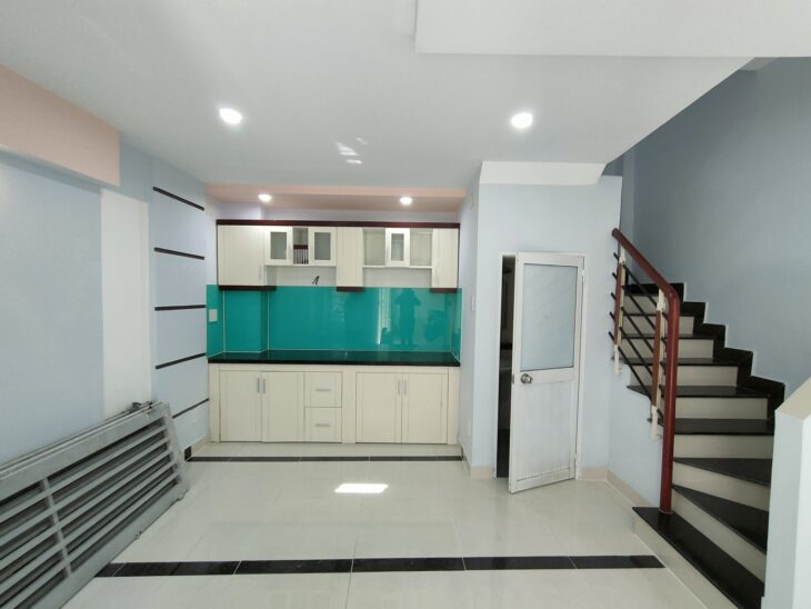 Nhà NGÔ ĐỨC KẾ, BÌNH THẠNH, nhỉnh 6 tỷ, 5 phòng làm chdv.
