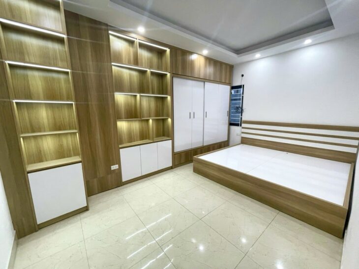 Nhà đẹp, nội thất cơ bản, xách Vali về ở ngay – ngõ thông – tiện ích ngập tràn -Bán nhà Gia Quất –