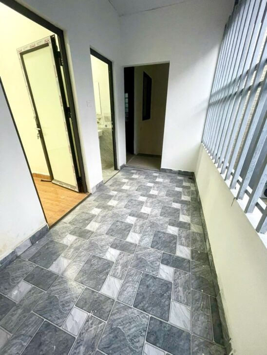 Nhà đẹp, nội thất cơ bản, xách Vali về ở ngay – ngõ thông – tiện ích ngập tràn -Bán nhà Gia Quất –