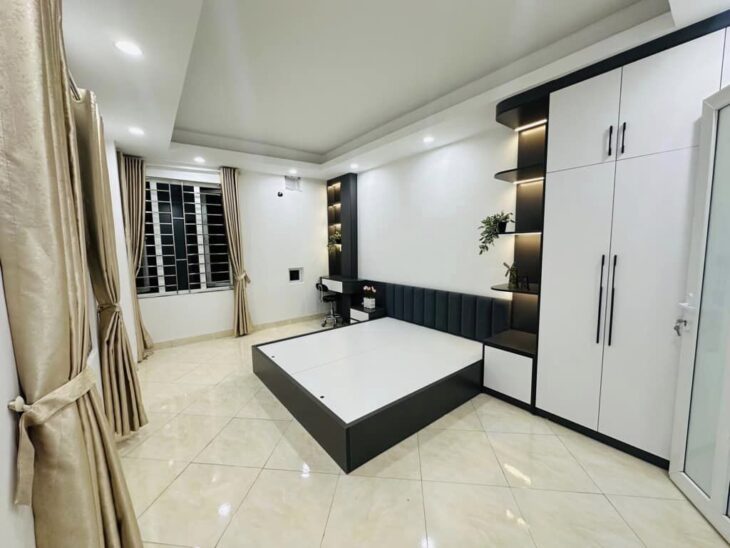 Bán nhà Gốc Đề, Minh Khai, nhà dân xây, 40m, 5,7 tỷ