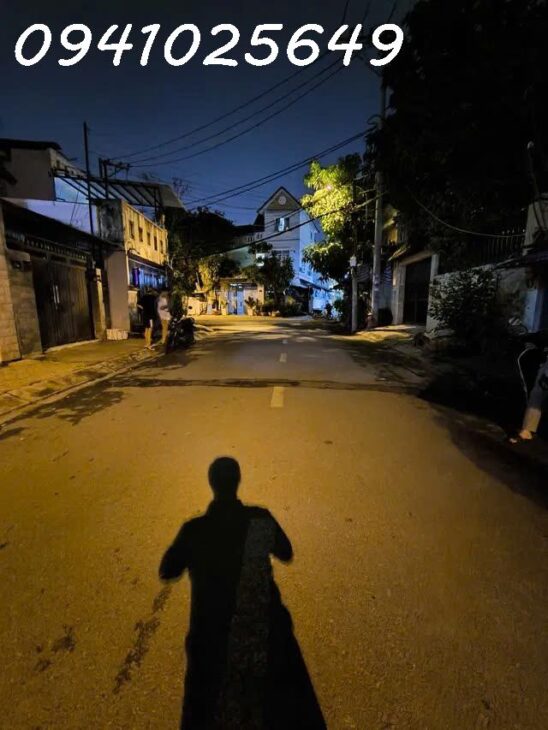 Bán căn nhà 89.5m2 mặt tiền đường Trịnh Hoài Đức, Phường Hiệp Phú, Quận 9 cũ, Thủ Đức, 11tỷ.