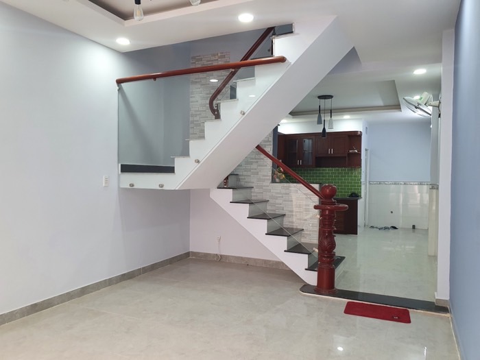 Bán Gấp Nhà 53m², 1 Trệt 1 Lầu, 2PN, Giá Tốt, Vị Trí Đẹp, Sổ Hồng Riêng, Hiệp Thành 45
