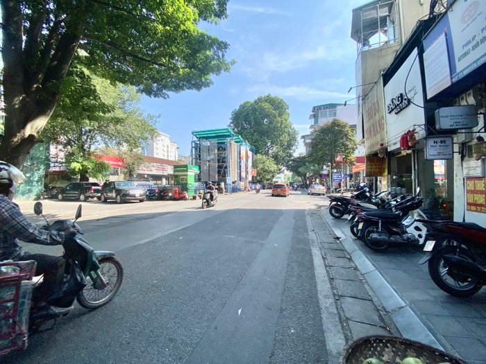 NGUYỄN CÔNG TRỨ EM LÀ MẶT PHỐ – TRUNG TÂM QUẬN – KINH DOANH SẦM UẤT.,