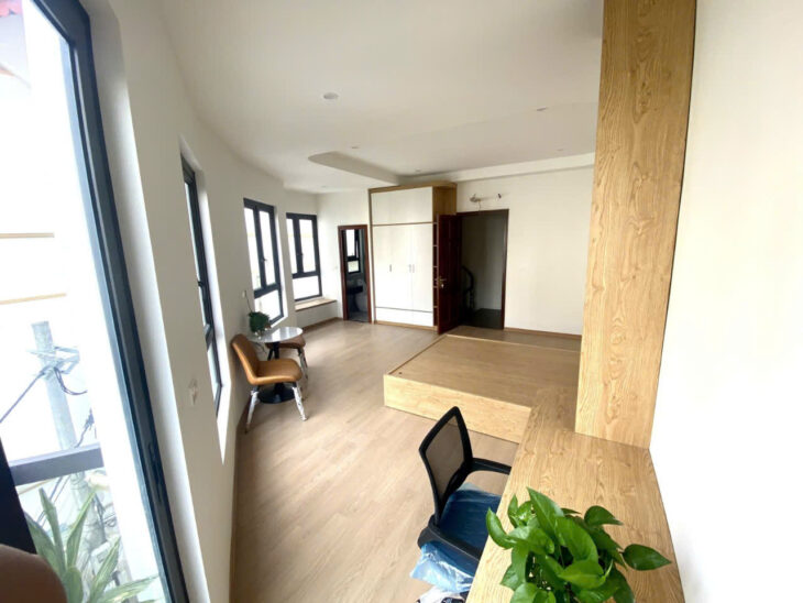 Nhà 6 Tầng Thang máy, Ngọc Thụy Long Biên, 40m², 3PN, Nội thất tiền tỷ, Giá Hấp Dẫn!