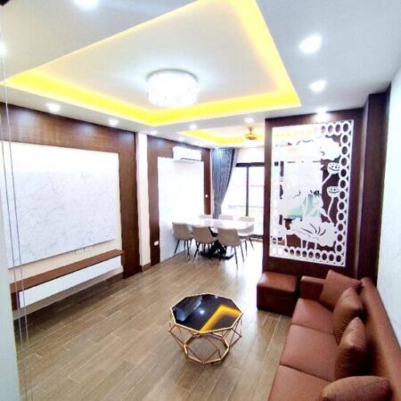 Bán Nhà Phân Lô Ô Tô Vào Nhà – Phố Giải Phóng, 8 Tầng Thang Máy, MT 7.8m, DT 67m² – View Thoáng,