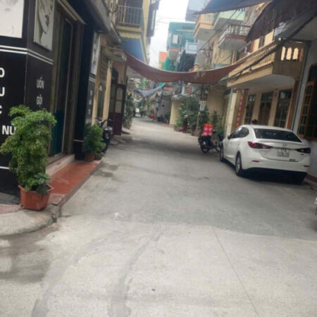 BÁN GẤP NHÀ 3TẦNG LÔ GÓC – HIẾM NHÀ BÁN PHƯỜNG BỒ XUYÊN,DT=48M2, MT=16m giá nhỉnh 4 TỶ