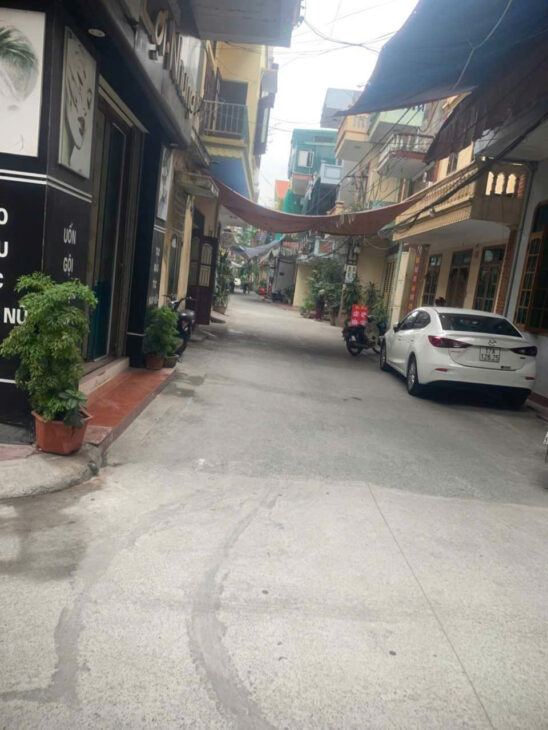 BÁN GẤP NHÀ 3TẦNG LÔ GÓC – HIẾM NHÀ BÁN PHƯỜNG BỒ XUYÊN,DT=48M2, MT=16m giá nhỉnh 4 TỶ