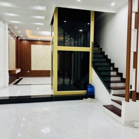 Bán Nhà Phân Lô Phố Lê Trọng Tấn – Gara Ô Tô, Thang Máy, DT 57m², MT 4.9m – 19 Tỷ Hơn.