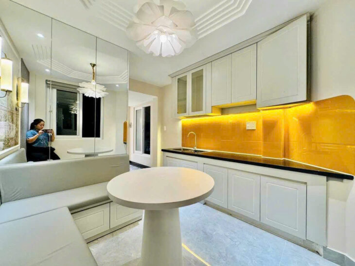 NHÀ MỜI SIÊU ĐẸP, 2 MẶT TIỀN, XE HƠI ĐẬU TRƯỚC CỦA, NHÀ 5 TẦNG, CHỈ CÓ 5,5 TỶ. PHƯỜNG 8 GÒ VẤP, 3
