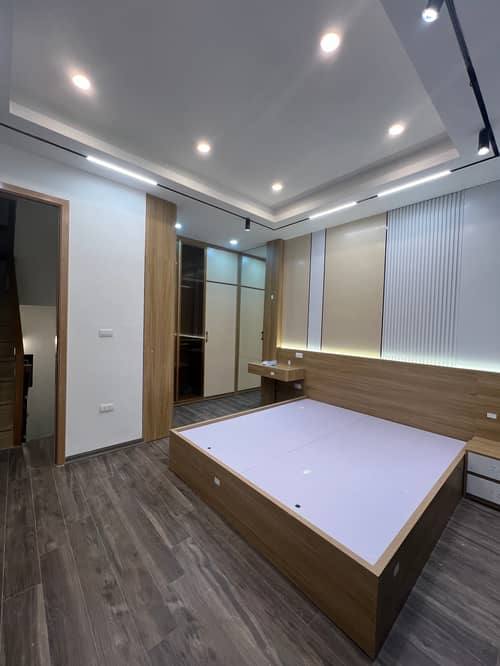 Nhà tại ngõ thông giữa Lê Trọng Tấn và Hoàng Văn Thái, vị trí đẹp, cách ngõ ô tô tránh chỉ 10m,