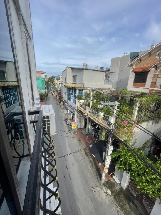 MẶT PHỐ KINH DOANH, MẶT TIỀN LÝ TƯỞNG, Ô TÔ PHI ẦM ẦM, NHÀ MỚI KINGKONG, TẶNG NỘI THẤT