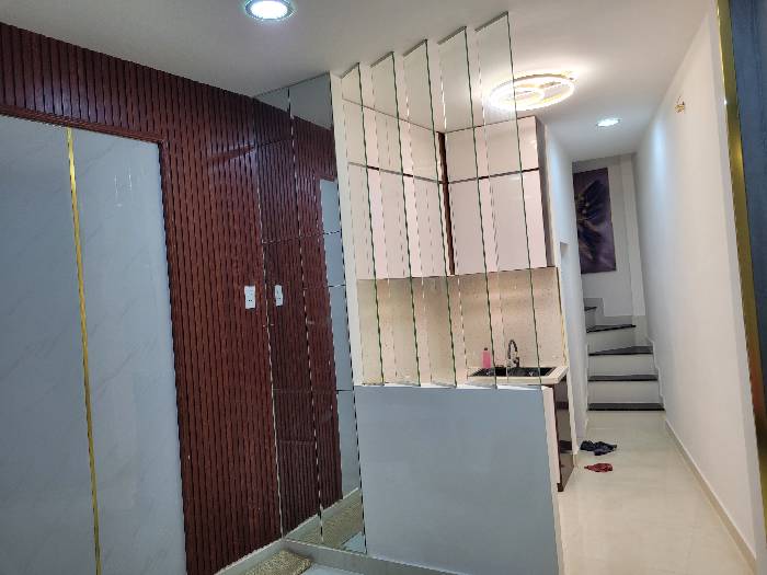 CHỈ 2.55 TỶ, CÓ NHÀ 2 TẦNG ĐẸP, ĐƯỜNG HƯNG PHÚ, P9Q8, Ở NGAY