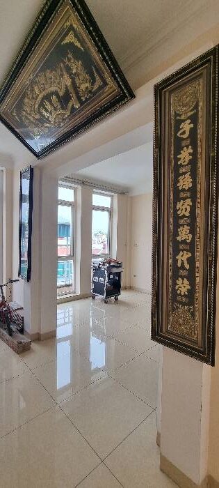 TRUNG TÂM QUẬN – BA BƯỚC LÊN PHỐ – NHÀ ĐẸP – THÔNG LÒ ĐÚC – BAY NHANH