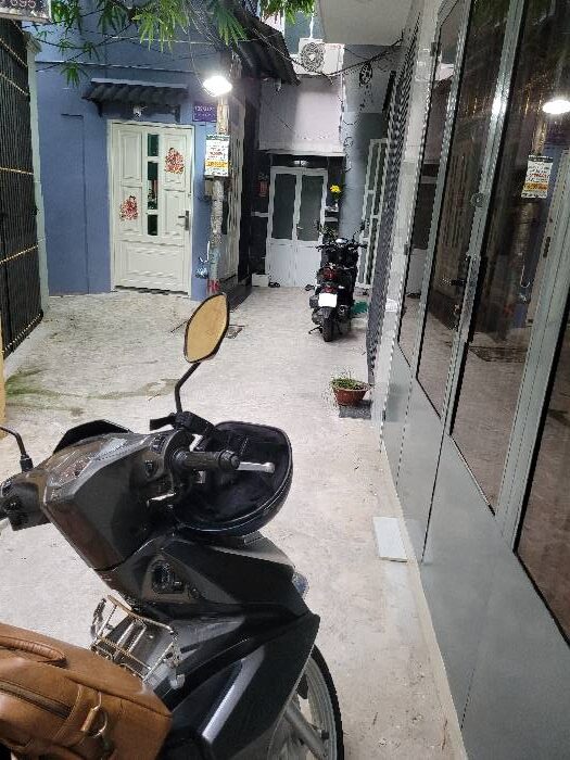 CHỈ 2.55 TỶ, CÓ NHÀ 2 TẦNG ĐẸP, ĐƯỜNG HƯNG PHÚ, P9Q8, Ở NGAY