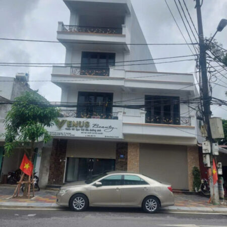 bán gấp nhà 2 tầng đường Trần Hưng Đạo,dt=93m2,mt=5m, giá 9 tỷ