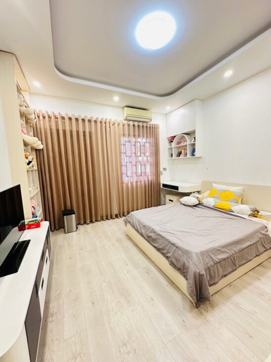 Giảm 200tr còn 8.9 tỷ., HẺM XE HƠI 7 CHỖ VÀO NHÀ – SỔ VUÔNG – – NỘI THẤT CAO CẤP – 5 TẦNG