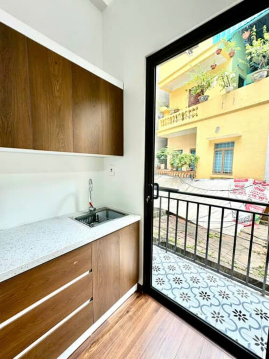 Tòa chung cư mini ngõ ba gác full nội thất phố Khương Hạ, DT 44m2x4T, MT 3.5m, chỉ 7.65 tỷ