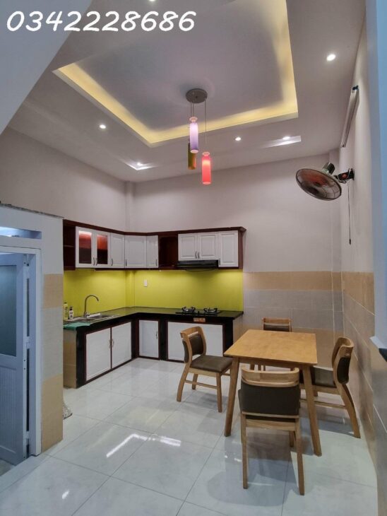 Bán nhà mặt tiền đường gò xoài, mua sắm đông đúc đến 11 đêm,4 tầng lầ, nở hậu L