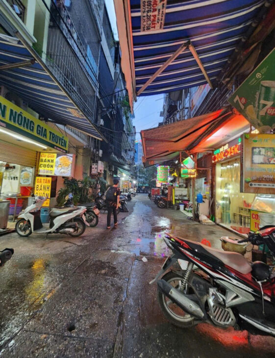 Nhà hiếm đường Ao Sen – 45m- T1 kd, 9 phòng cho thuê – dòng tiền 50t 1 tháng