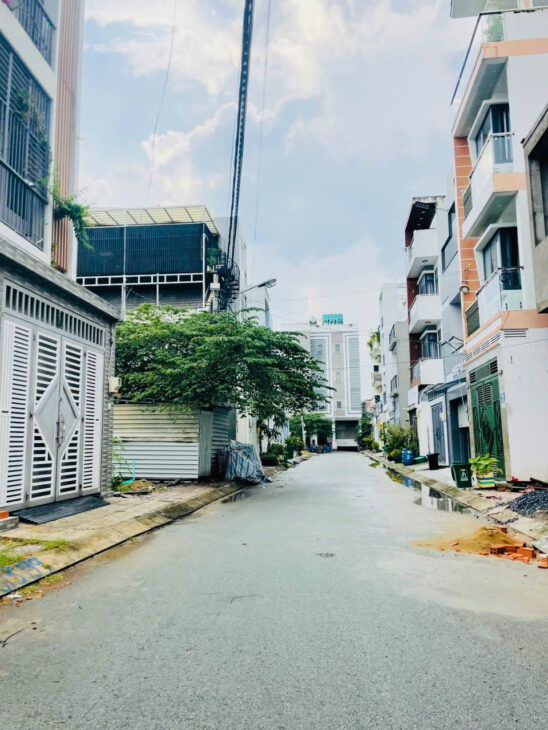 Giảm sốc 300 tr, Lê Văn Việt, Q9, DTS 125m2, Hẻm 7m, Nhà mới ở Ngay, chỉ 4ty hơn