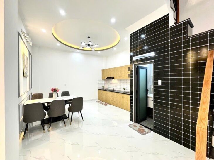 Nhà đẹp HXH gần mặt tiền, P5 Bình Thạnh, 4.5mx11m, 4tầng 4p ST, nhỉnh 9 tỷ