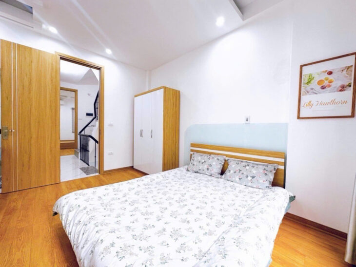 NHÀ MỚI- DÒNG TIỀN 540 TRIỆU/ NĂM – GẦN PHỐ NGUYỄN TRÃI – HÀNG XÓM ROYAL CITY