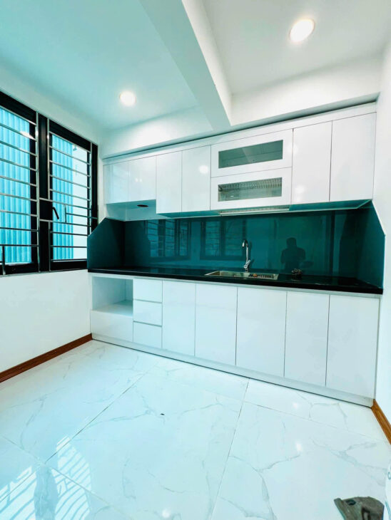Bán tập thể Ngọc Hà, Ba Đình, tầng 4 lô góc 3 thoáng 3 ngủ, đẹp full nội thất
