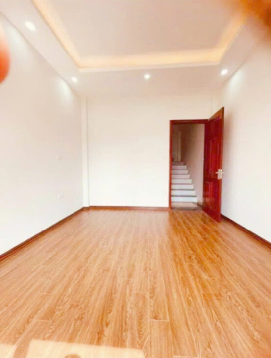 SIÊU PHẨM 5 TẦNG Ở NGAY, CHỈ 5,5 T.Ỷ (TL) – PHỐ ĐÀM QUANG TRUNG – VỊ TRÍ ĐẸP – NGAY CẠNH AEON LONG