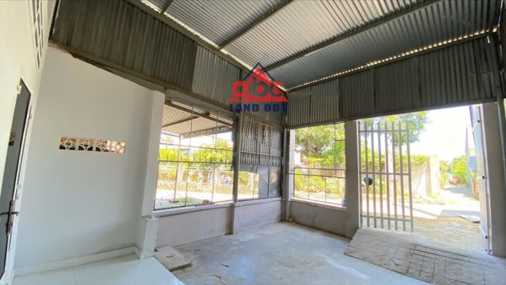 Np994 BÁN NHÀ CẤP 4 GẦN NGAY UBND BẦU HÀM .TRẢNG BOM .ĐỒNG NAI