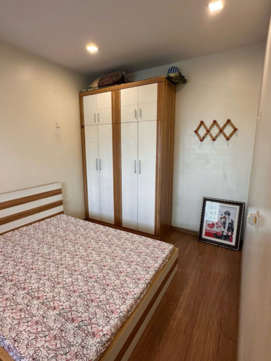 Gia đình cần bán căn hộ Intracom 1 Trung Văn 96,3m2 3 ngủ 2 vệ sinh full đồ giá 4,8 tỷ