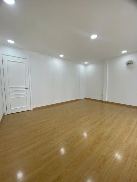 Nhà đẹp HXH 1trục thông, P13 Bình Thạnh, 5.3mx6.9m, 3tầng BTCT, nhỉnh 4tỷTL