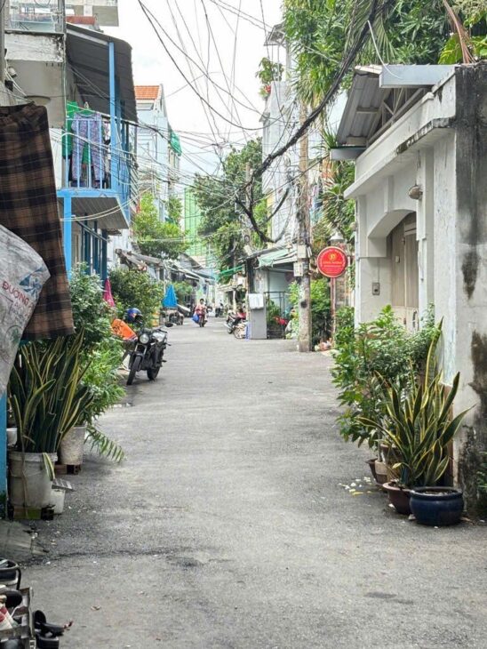 Nhà đẹp HXH 1trục thông, P13 Bình Thạnh, 5.3mx6.9m, 3tầng BTCT, nhỉnh 4tỷTL