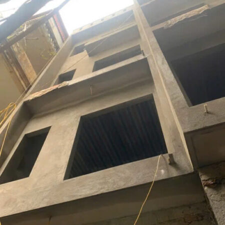 BÁN NHÀ ĐẸP PHỐ ÁI MỘ- LONG BIÊN , 30M2, 5 TẦNG, MẶT TIỀN 3.5M,6.6 TỶ.NGÕ THÔNG, LÔ GÓC, NỞ HẬU.
