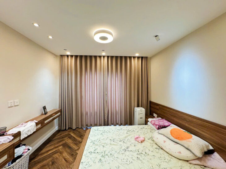 HIẾM – ĐỘC – LẠ, THẠCH_BÀN LONG BIÊN 37 M², 6 TẦNG – Ô TÔ NGỦ TRONG NHÀ – KINH DOANH – TẶNG NỘI