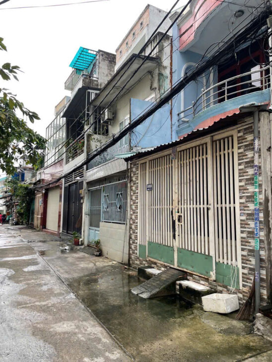 BÁN NHÀ SÁT BÊN XE MIỀN TÂY 2 TẦNG 35M2 HẺM THÔNG – SHR – GIÁ 2.78 TỶ