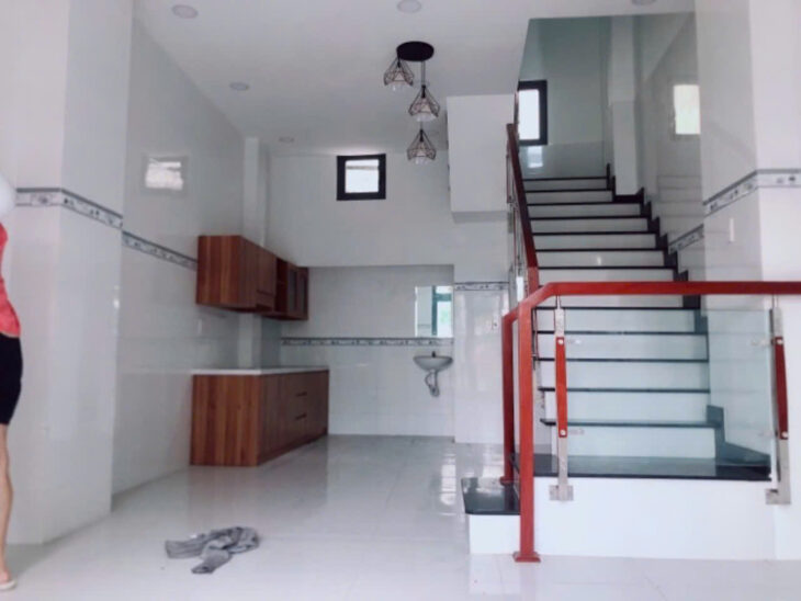 BÁN NHÀ MỚI 3 TẦNG, 4PN – NGANG HƠN 4M, HẺM THẲNG 1 TRỤC, PHƯỜNG TÂN HƯNG, QUẬN 7