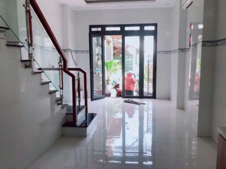 BÁN NHÀ MỚI 3 TẦNG, 4PN – NGANG HƠN 4M, HẺM THẲNG 1 TRỤC, PHƯỜNG TÂN HƯNG, QUẬN 7