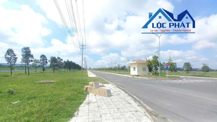 Bán đất trong KCN Hố Nai 18.000 m2 chỉ 85 tỷ