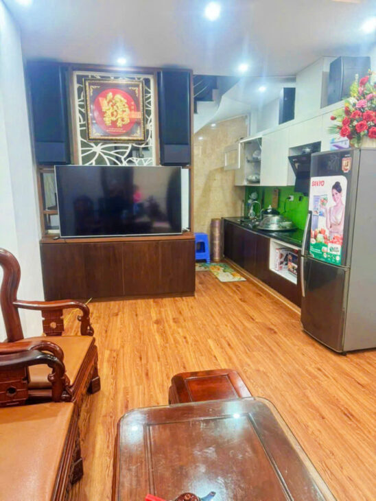 BÁN NHÀ THCHJ BÀN LONG BIÊN – HIẾM – NHÀ 5 TẦNG, 5.15 T.Ỷ (TL)- NGÕ NÔNG, RỘNG OTO 7 CHỖ RA, VÀO