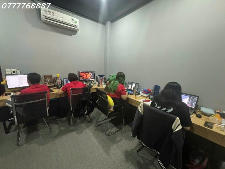 Bán tòa nhà MT Bạch Đằng, Tân Bình, hầm 8 tầng cách sân bay 400m