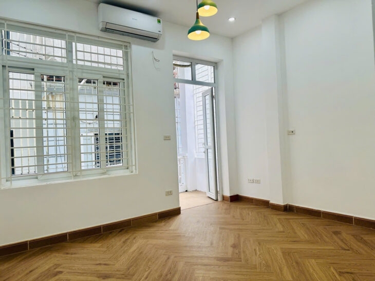 Bán ngôi nhà Ngô Gia Tự – Long Biên – 48m – trước mặt: 4m3 – Xây 3 tầng