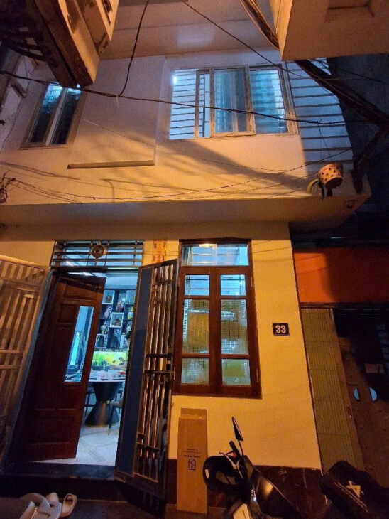 Bán nhà Kim Giang, H.Mai, xe con cách nhà 20m, gần ĐH Thăng Long, DT 40m2, lô góc, 5 tầng, giá bán