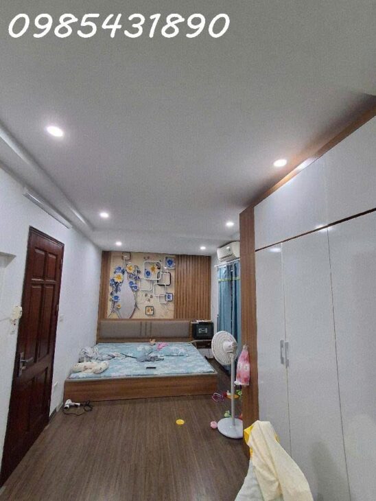 Bán nhà đẹp hơn hoa khôi, phố Kim Giang, Hoàng Mai, xe con cách nhà hơn 20m, gần trường Thăng Long,