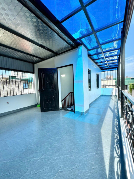 BÁN NHÀ NGỌC LÂM 56M 5TẦNG NGÕ Ô TÔ TRÁNH GIÁ CỰC ĐEP.NHÀ DÂN XÂY CHẮC CHĂN CHỦ CẦN TIỀN BÁN NHANH