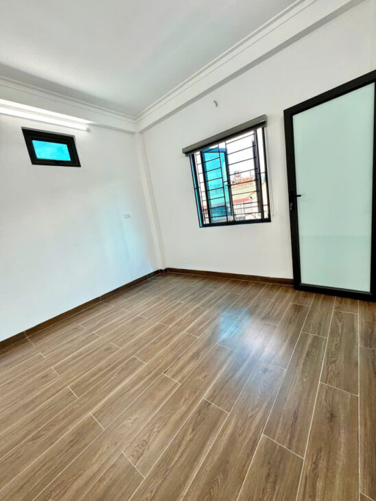 Nhà đẹp Ngọc Lâm 5 Tầng thông số đẹp-Phân Lô Vỉa Hè Ô Tô Tránh -Kinh Doanh -Ngõ Thông Ô Tô Chạy