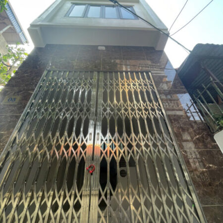 38.6m nhà 4 tầng ở ngay, Quang Trung, Hà Đông Cách 100m ra quốc lộ 6 giá 4.x tỷ