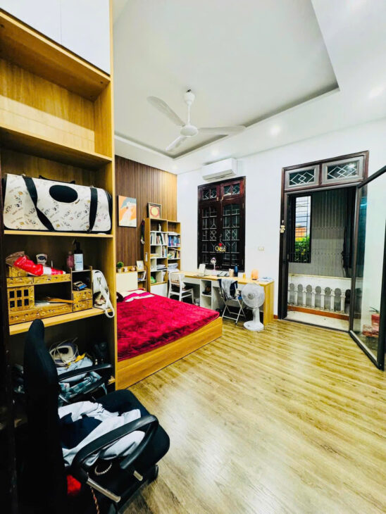 NGÕ 10 LÁNG HẠ – NGÕ THÔNG TỨ PHÍA – NHÀ XÂY CHẮC CHẮN Diện tích 54m2 – Giá 9 tỷ có TL Hiện