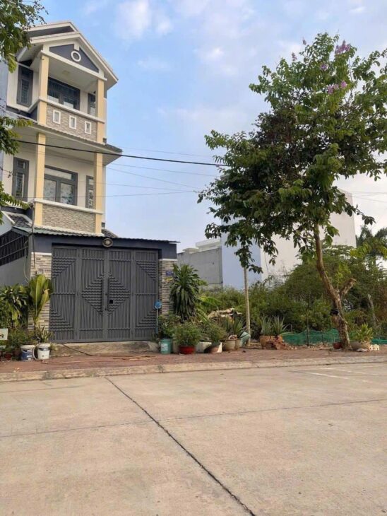 Lô đất đường số 8, Trường Thạnh, Quận 9 gần KĐT Đông Tăng Long – Diện tích 82m2 đường 12m vỉa hè