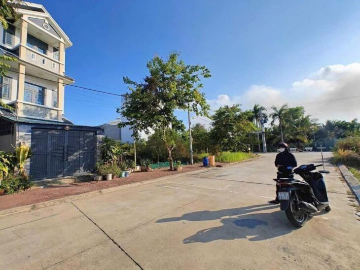Lô đất đường số 8, Trường Thạnh, Quận 9 gần KĐT Đông Tăng Long – Diện tích 82m2 đường 12m vỉa hè