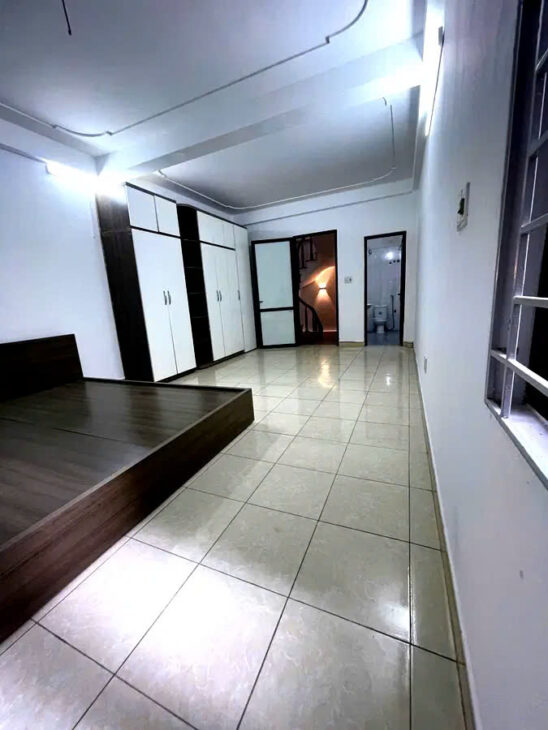 BÁN NHÀ PHỐ NGUYỄN VĂN CỪ- LONG BIÊN 36M2,5 TẦNG, MT 5.1M, 6.8 TỶ.